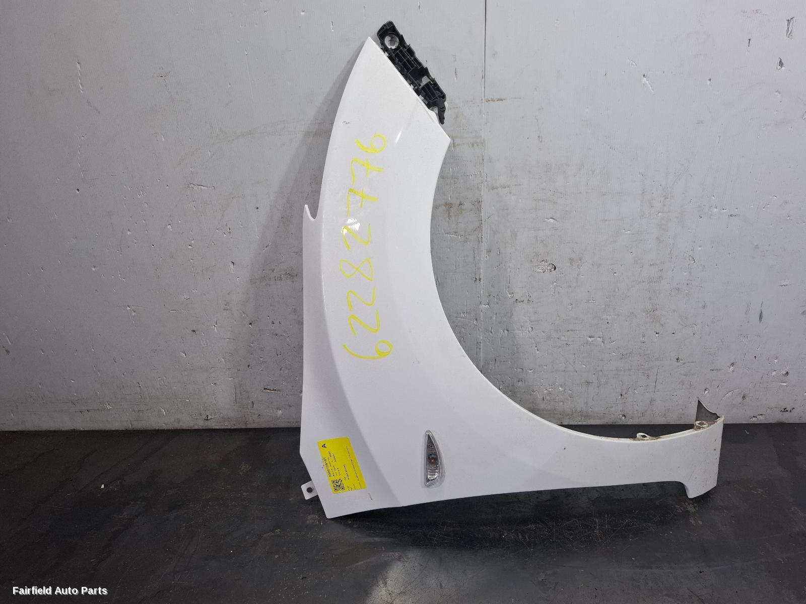 2012-2017 Hyundai I30 Right Guard