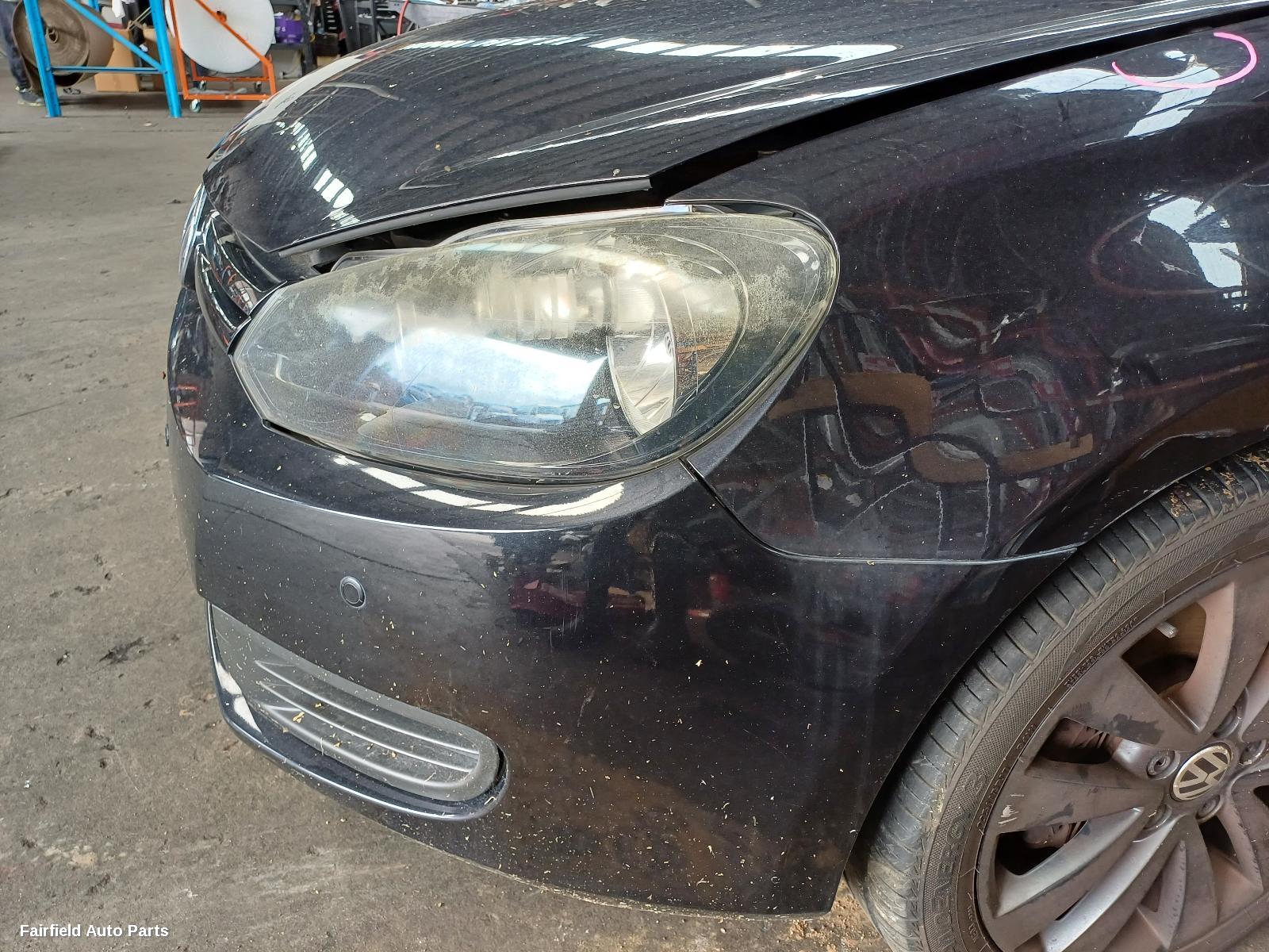 2011 Volkswagen Golf Parcel Shelf