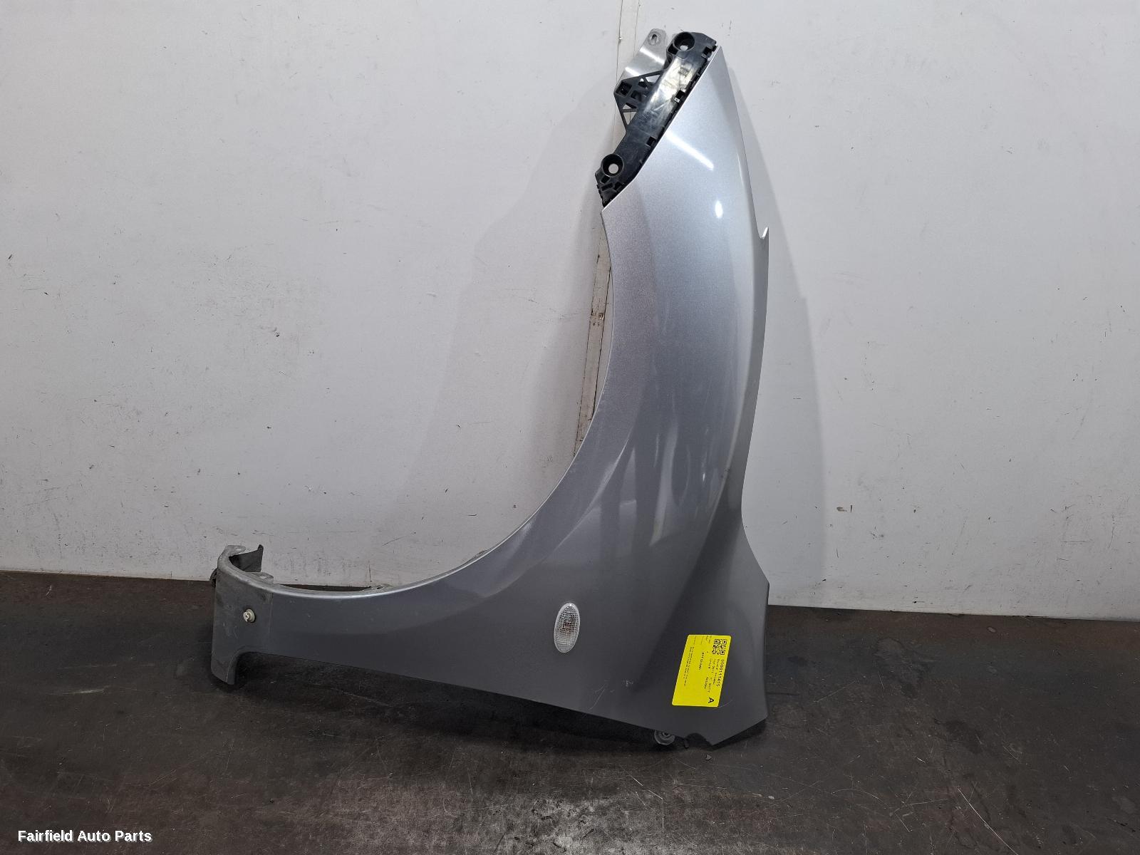 2009-2013 Mazda 3 Left Guard