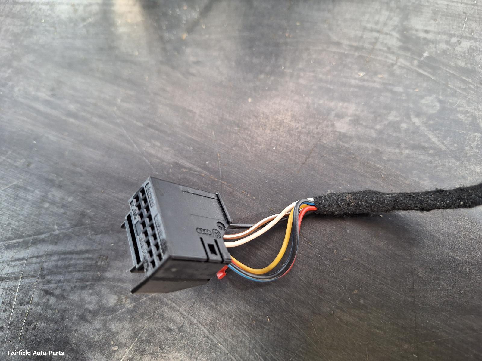 2012 Skoda Octavia Left Door Mirror