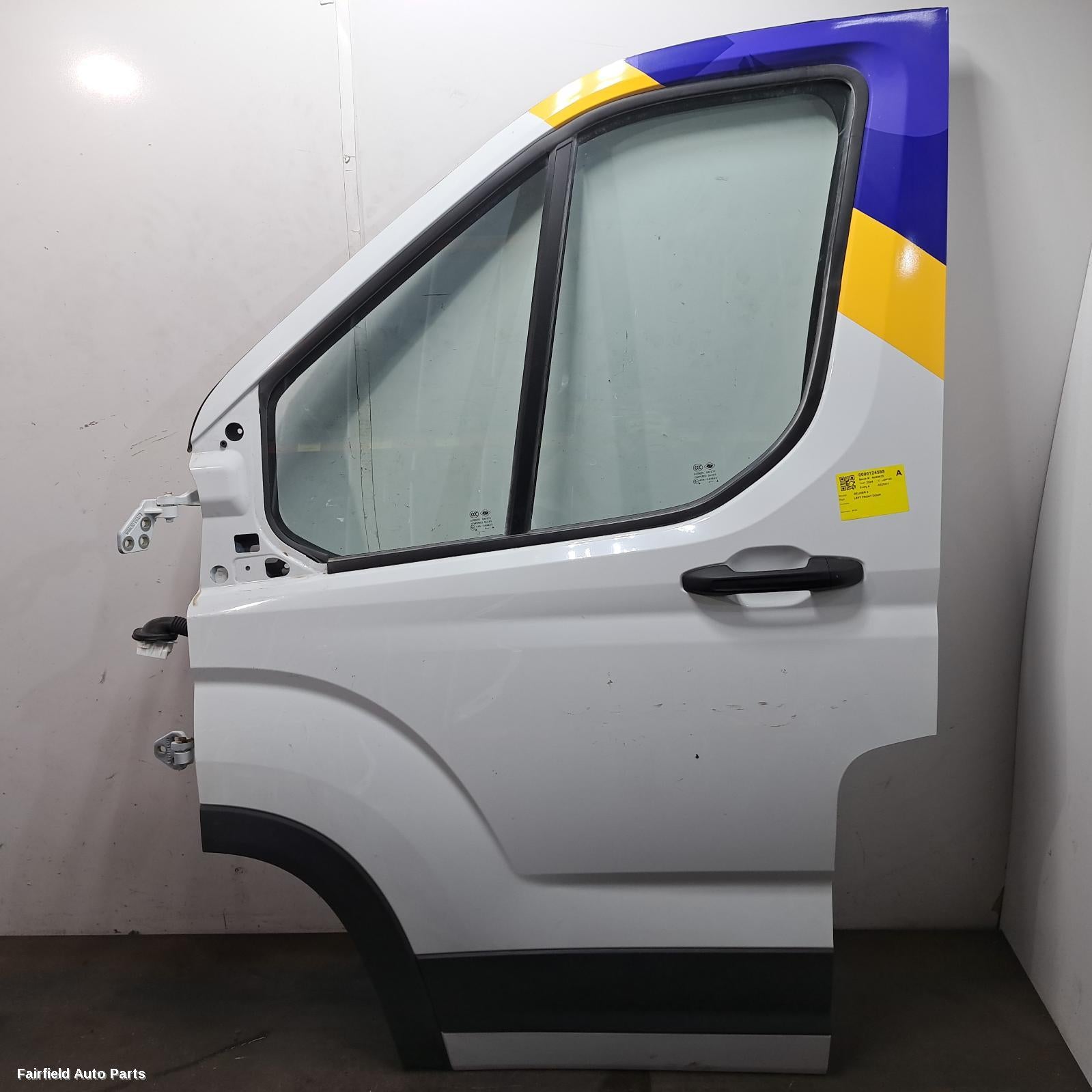 2020-2026 Ldv Deliver 9 Left Front Door