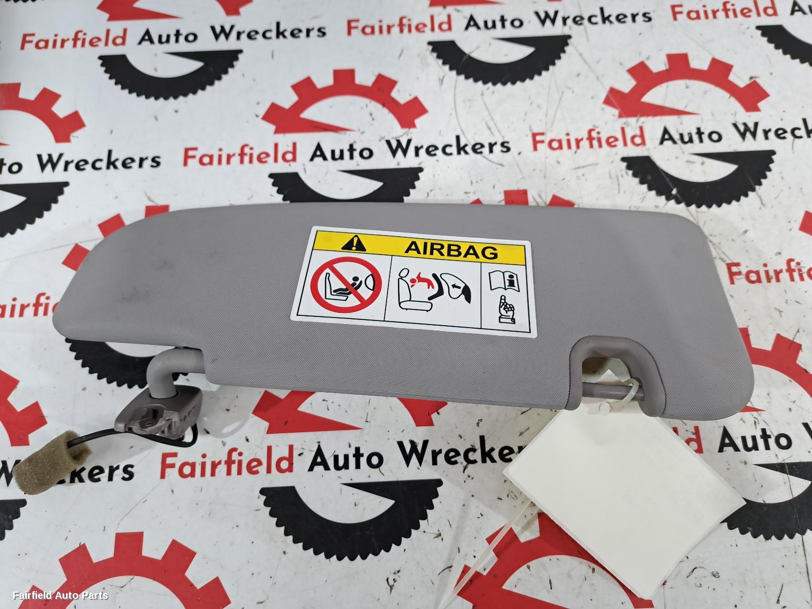 2019 Alfa Romeo Giulia Sunvisor