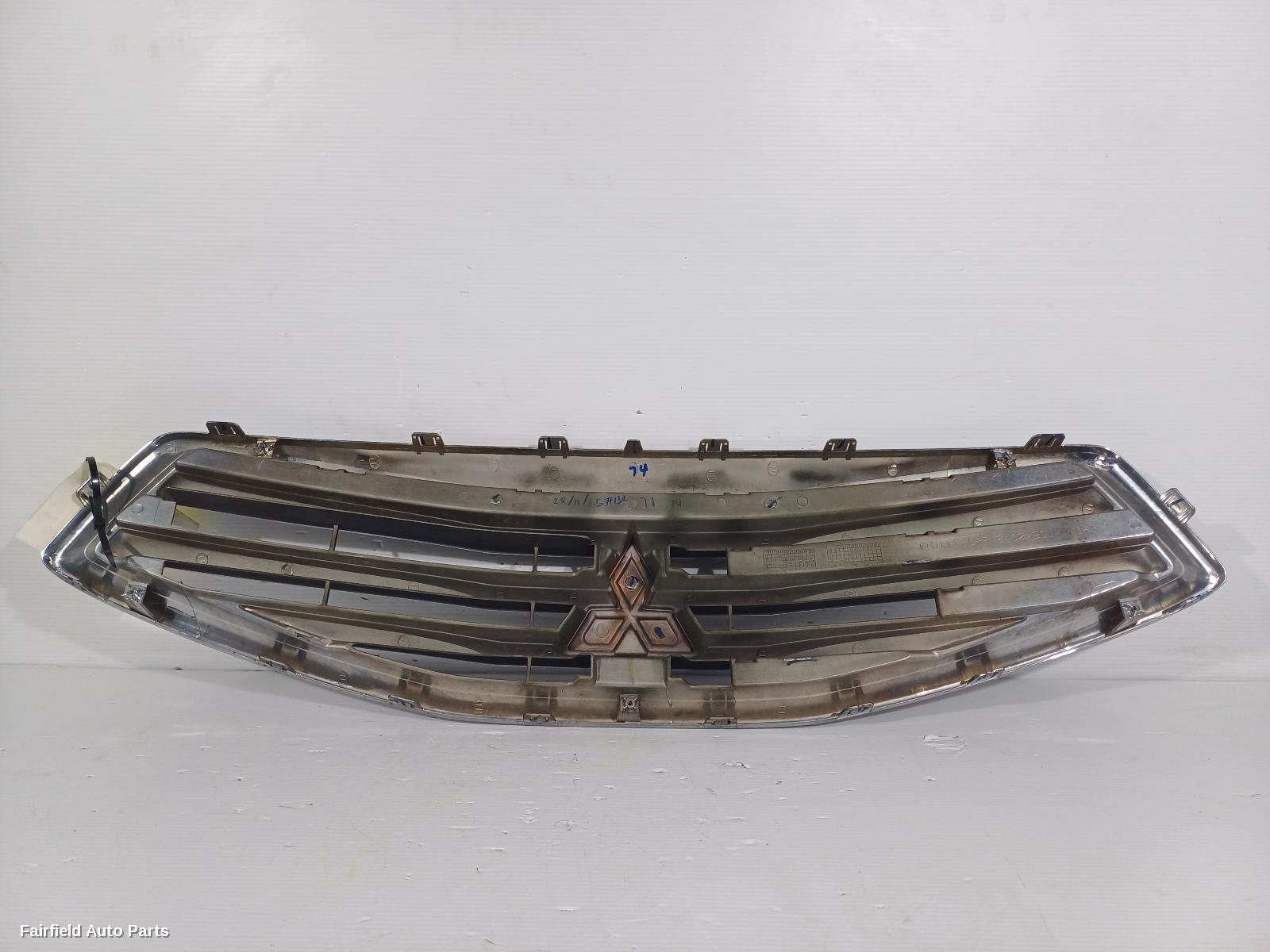 2014-2016 Mitsubishi Mirage Grille