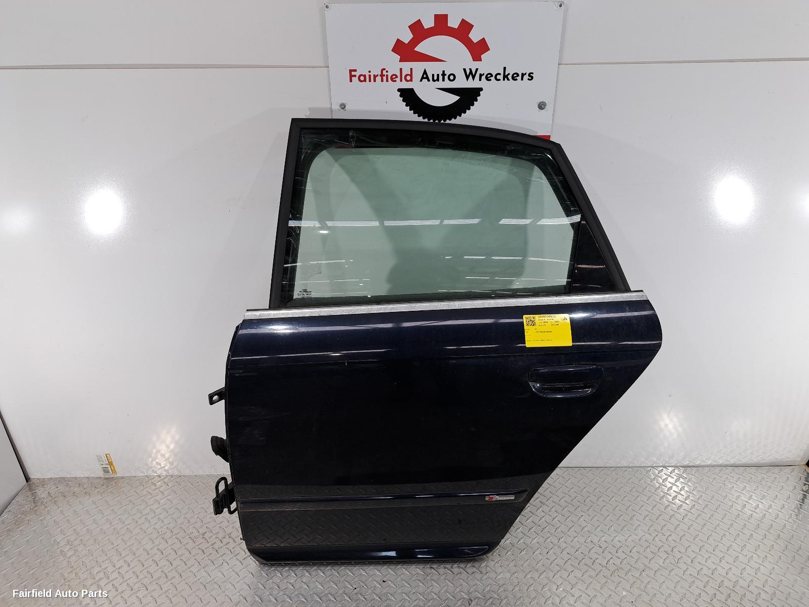 2004-2008 Audi A4 Left Rear Door Sliding