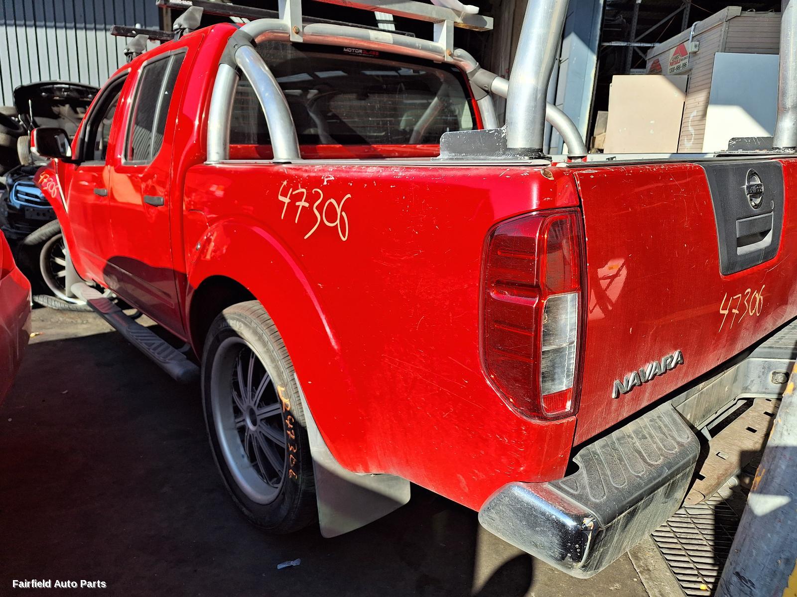 2005-2015 Nissan Navara Left Front Door Window