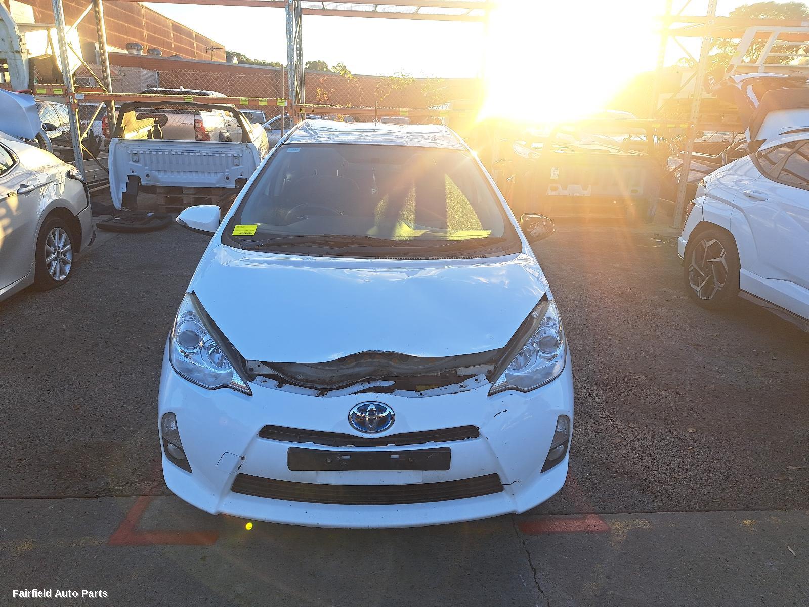 2014 Toyota Prius Right Taillight