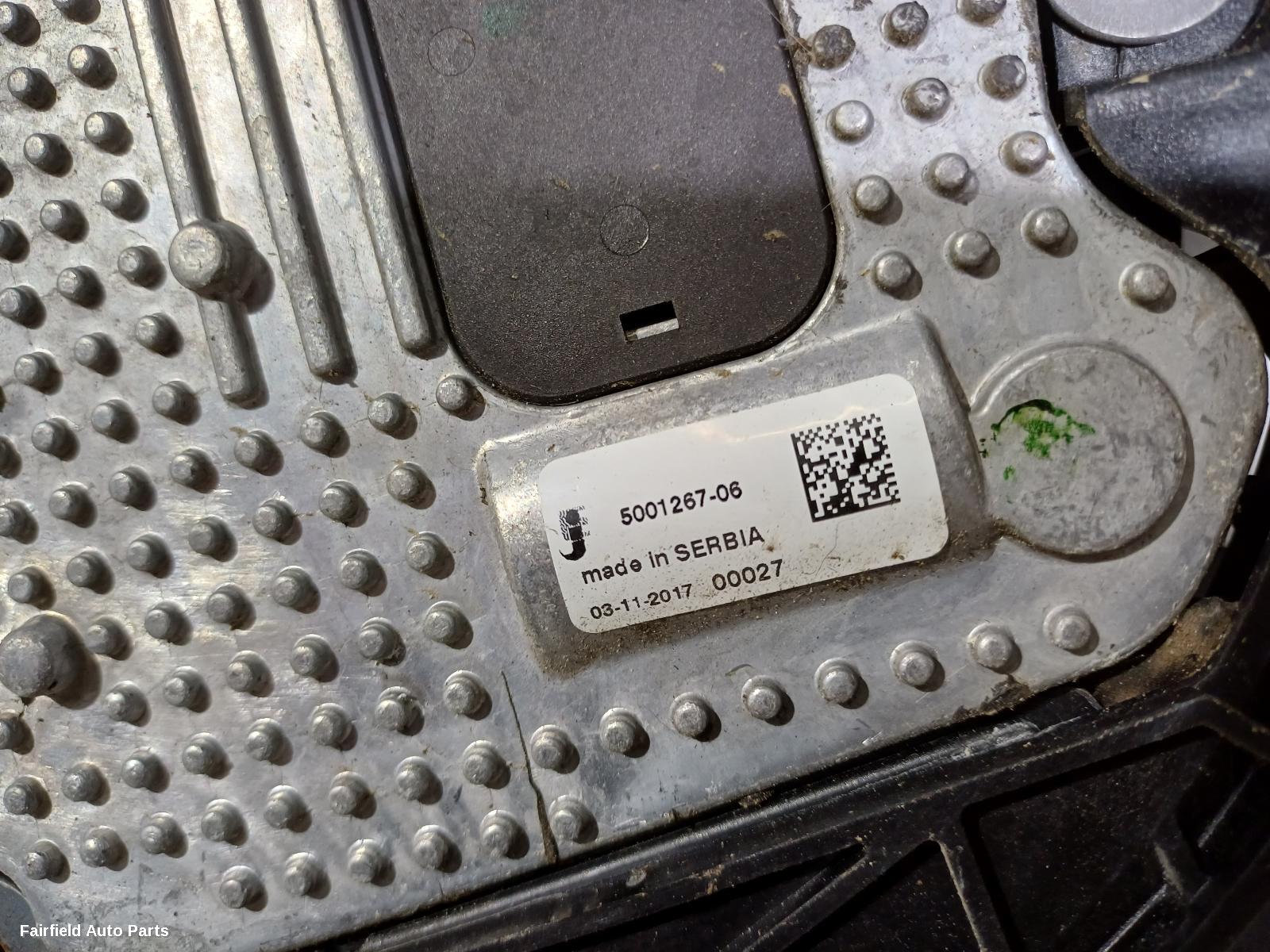 2016-2019 Land Rover Discovery Sport Fan