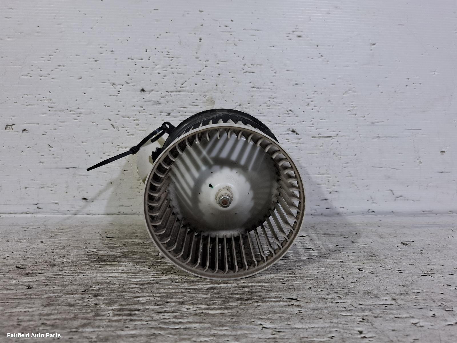 2007-2014 Nissan Dualis Heater Fan Motor