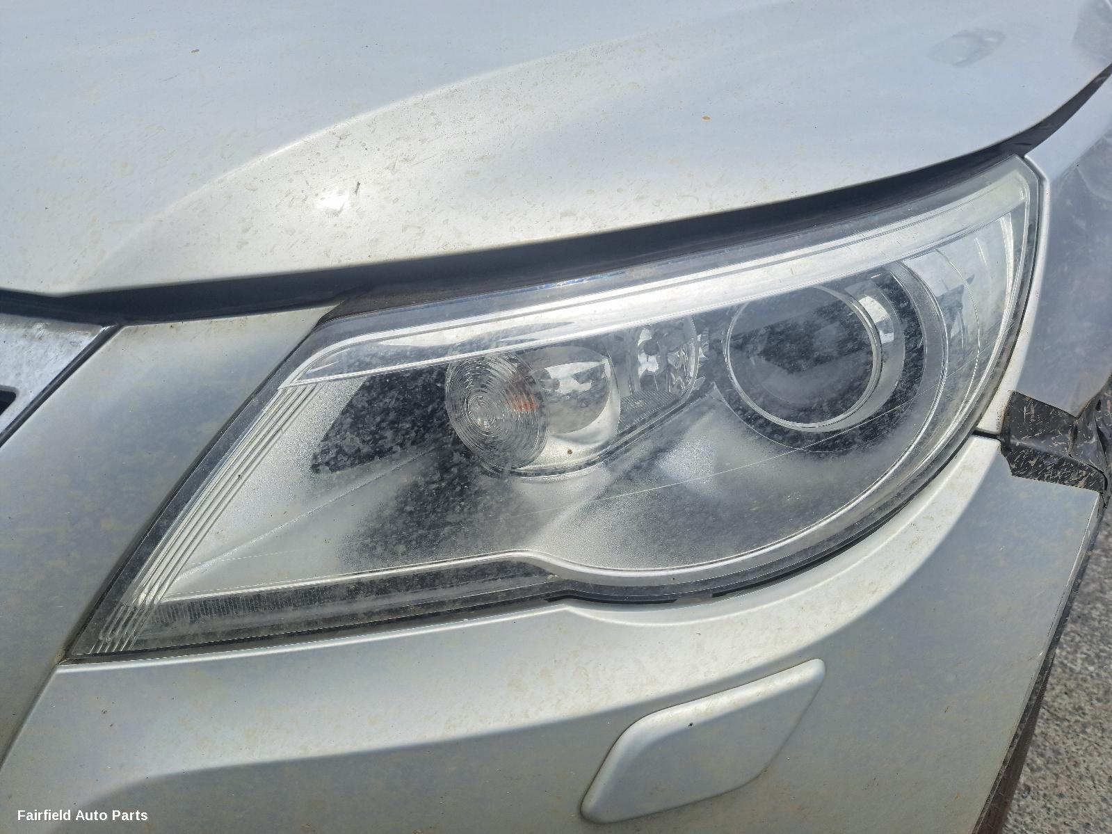 2009 Volkswagen Tiguan Left Front Door