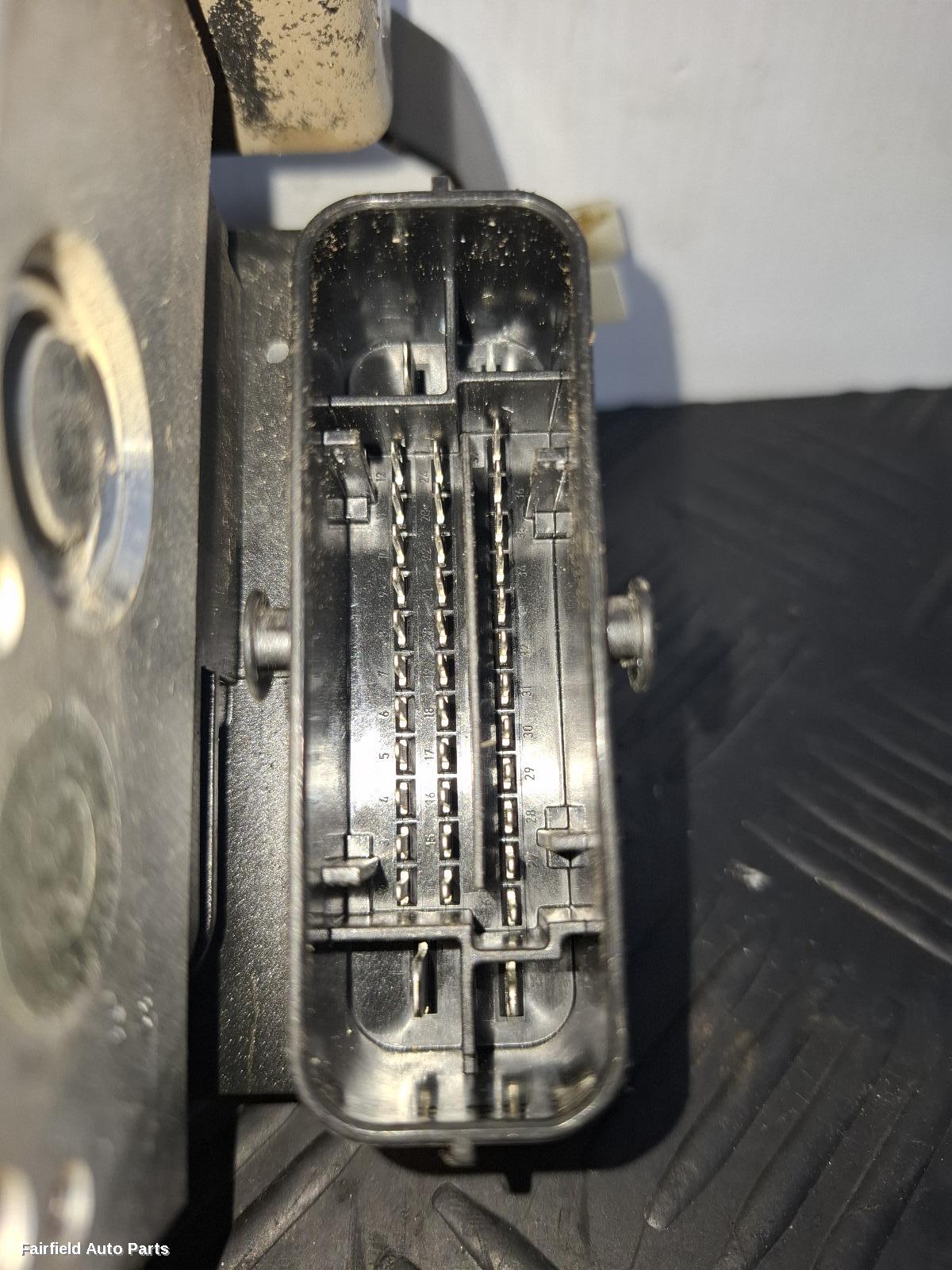 2013-2019 Mazda 3 Abs Pump Modulator