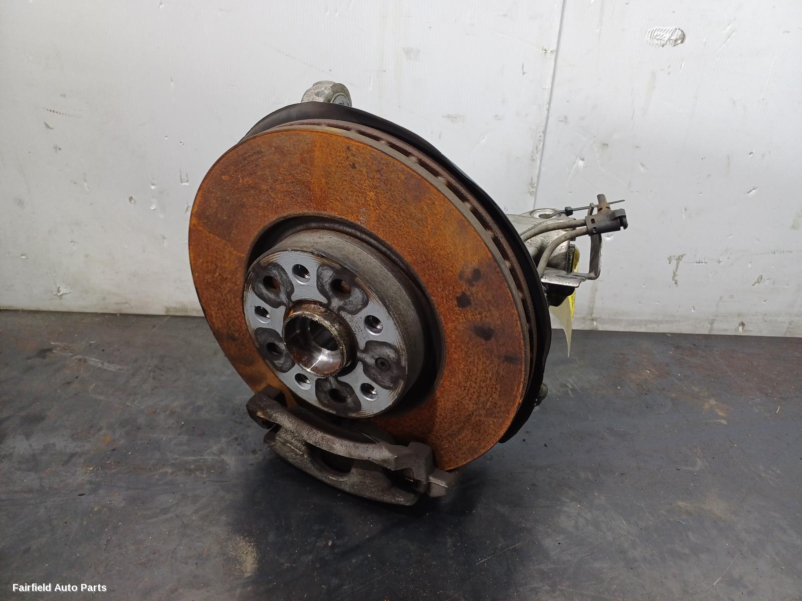 2016-2024 Volkswagen Tiguan Right Front Hub Assembly
