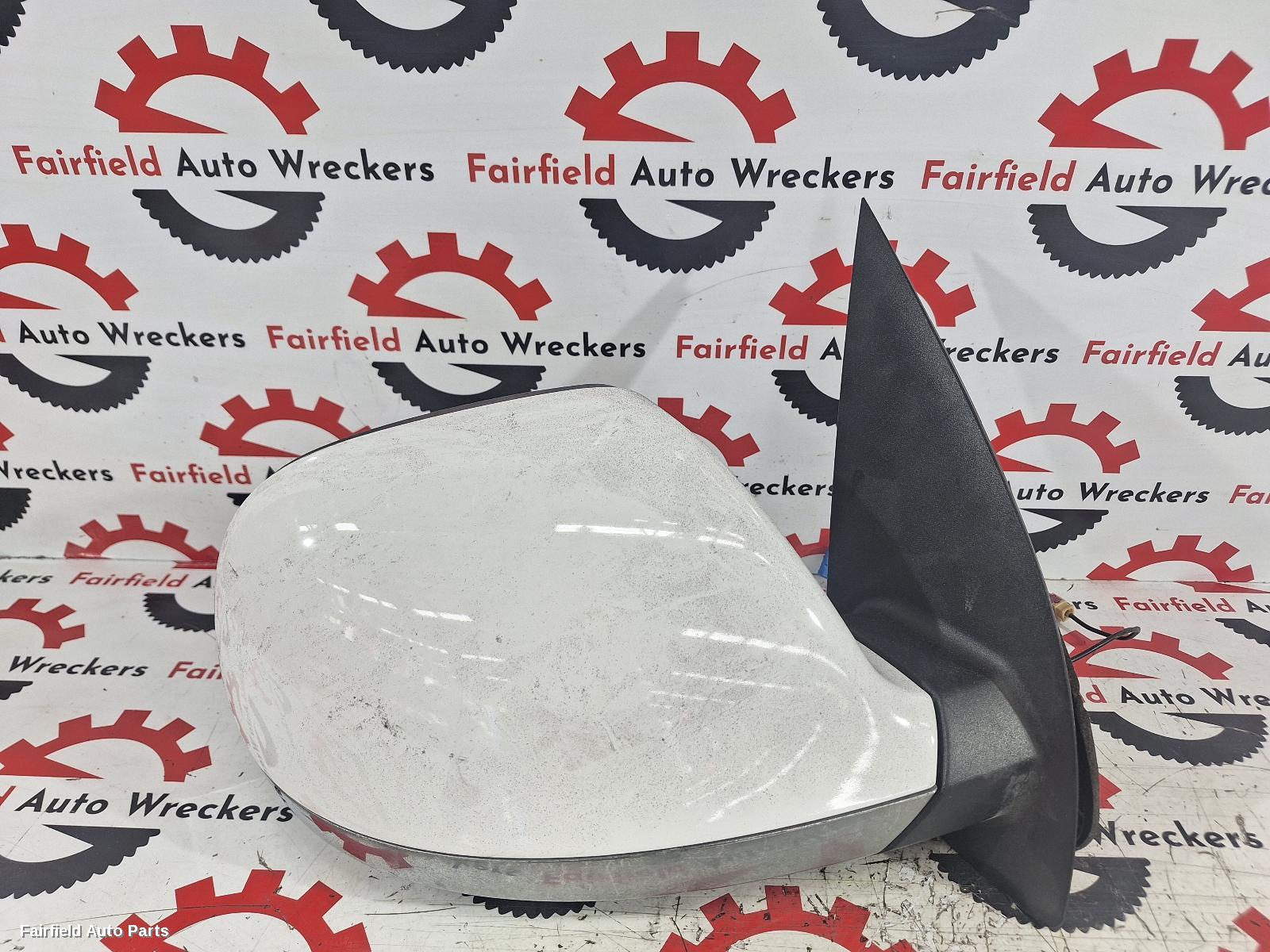 2013-2022 Volkswagen Amarok Right Door Mirror