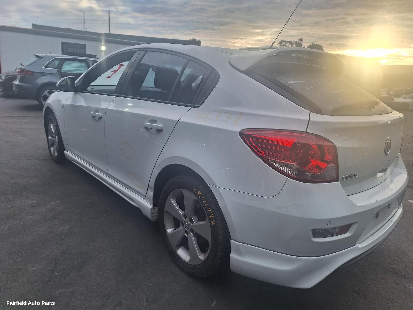 2014 Holden Cruze Right Indicator Fog Side