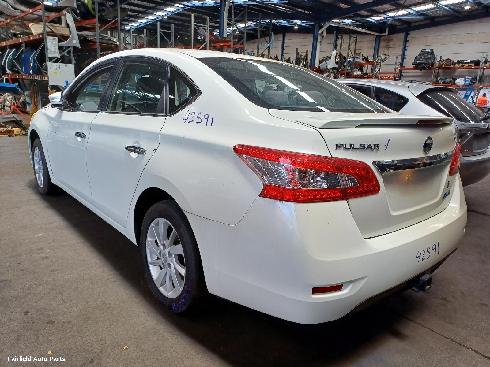 2013 Nissan Pulsar Left Taillight