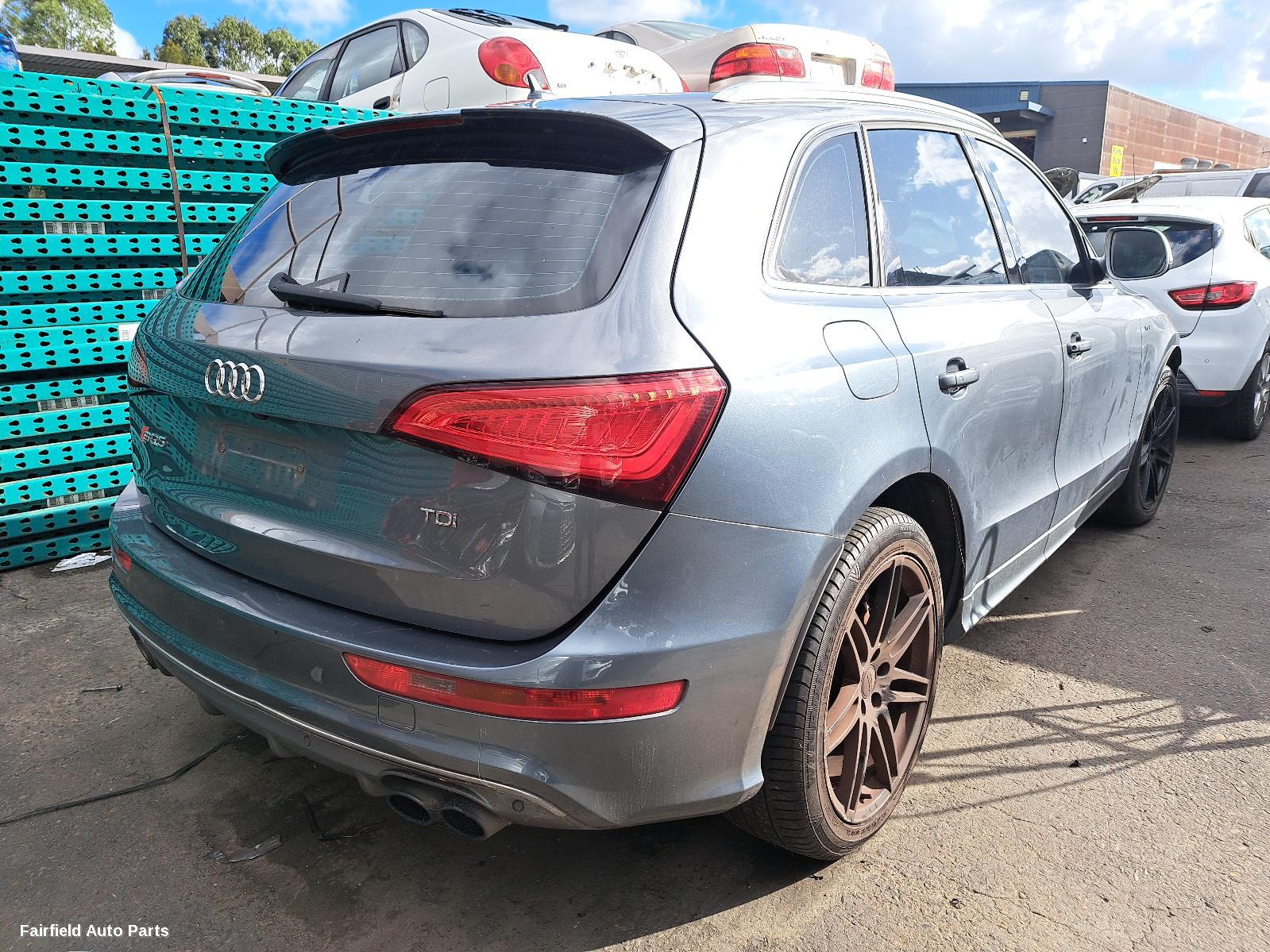 2014 Audi Q5 Left Headlamp