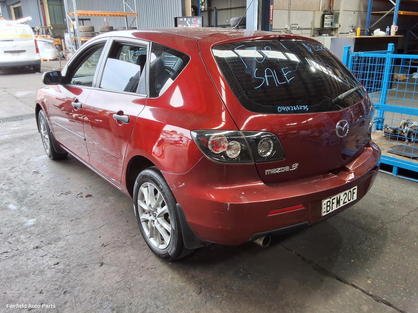 2003-2009 Mazda 3 Right Guard