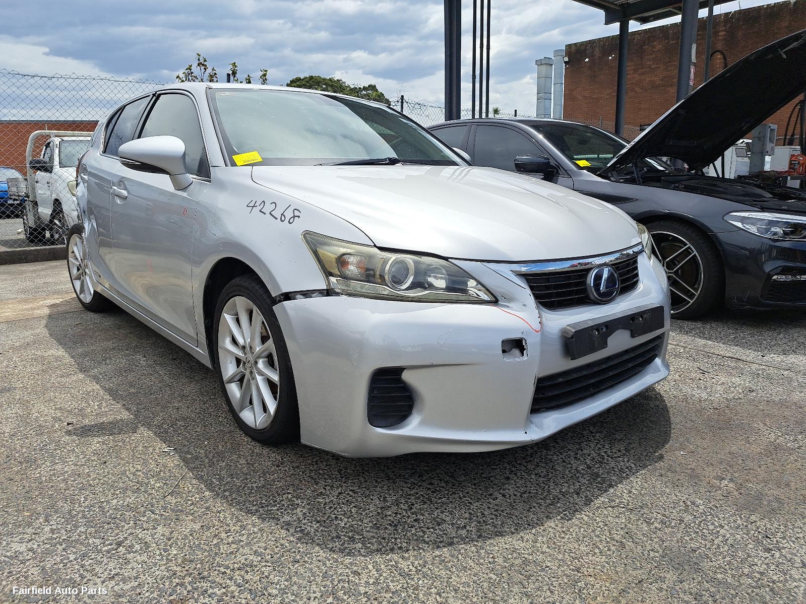 2011 Lexus Ct200h Left Taillight