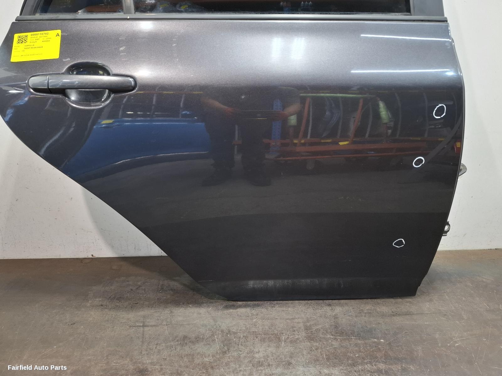 2007-2013 Toyota Corolla Right Rear Door Sliding