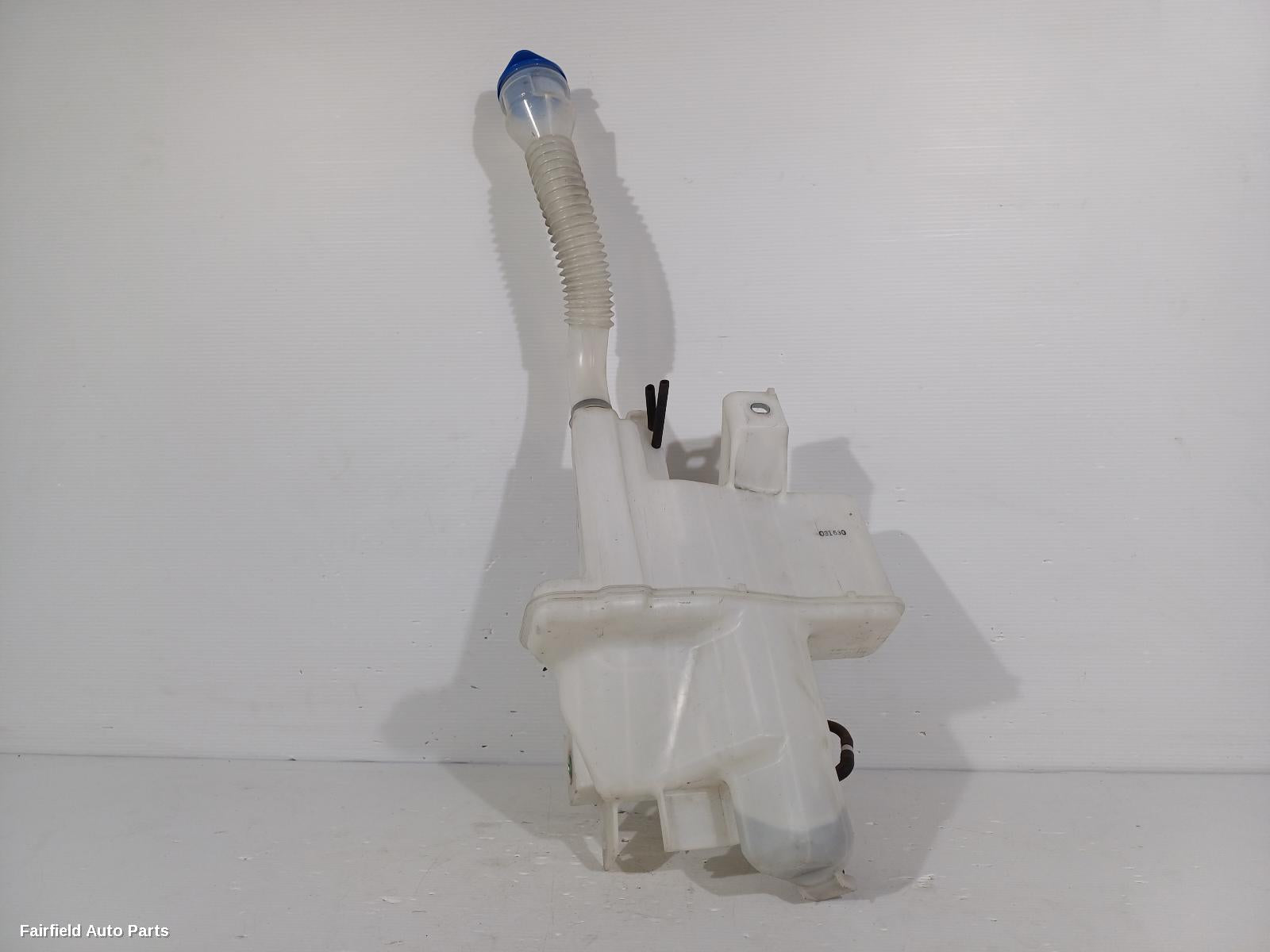 2015-2016 Mazda Cx5 Washer Bottle