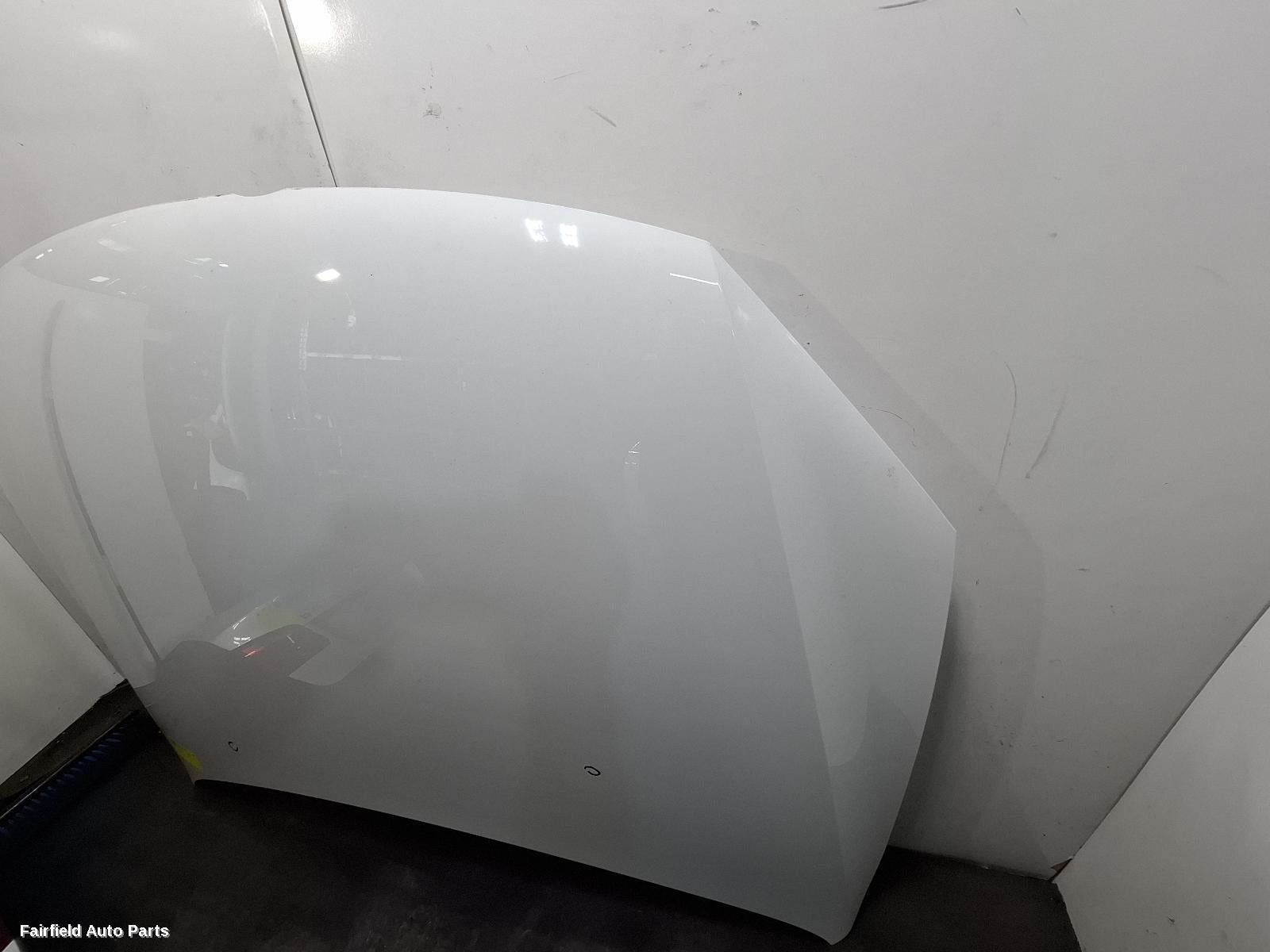 2010-2018 Volkswagen Touareg Bonnet