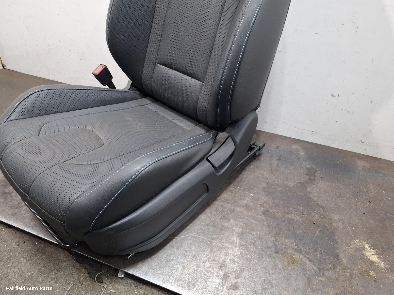 2021-2026 Hyundai I30 Front Seat