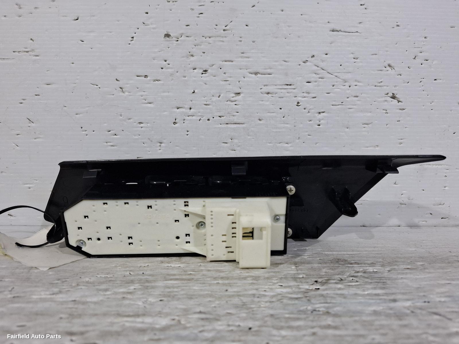 2012-2018 Toyota Rav4 Pwr Dr Wind Switch