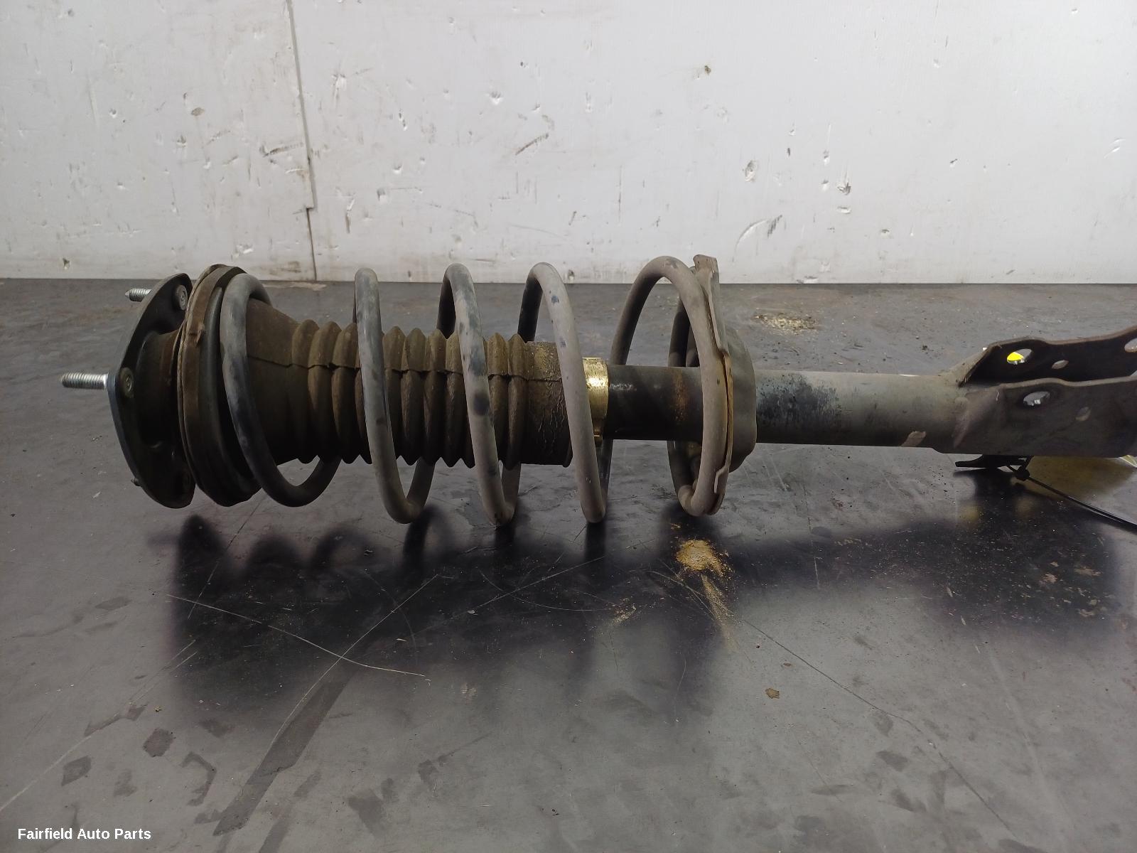 2002-2005 Toyota Echo Left Front Strut