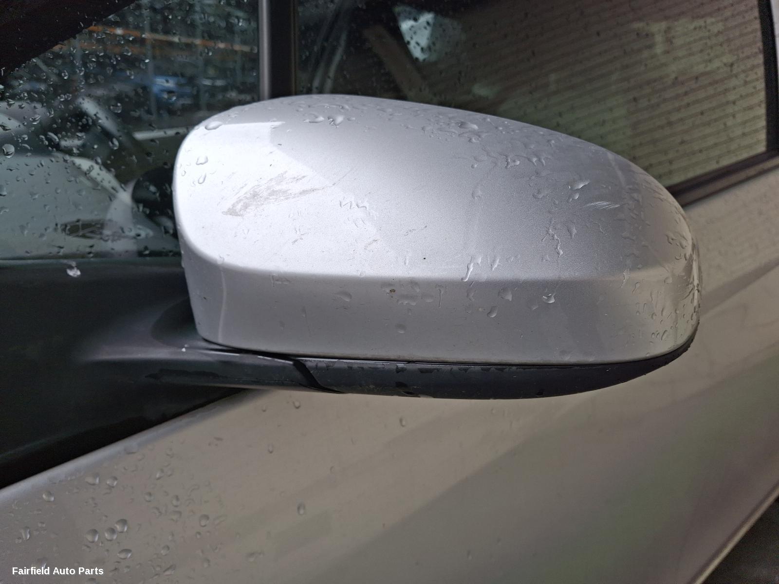 2014 Toyota Yaris Left Headlamp