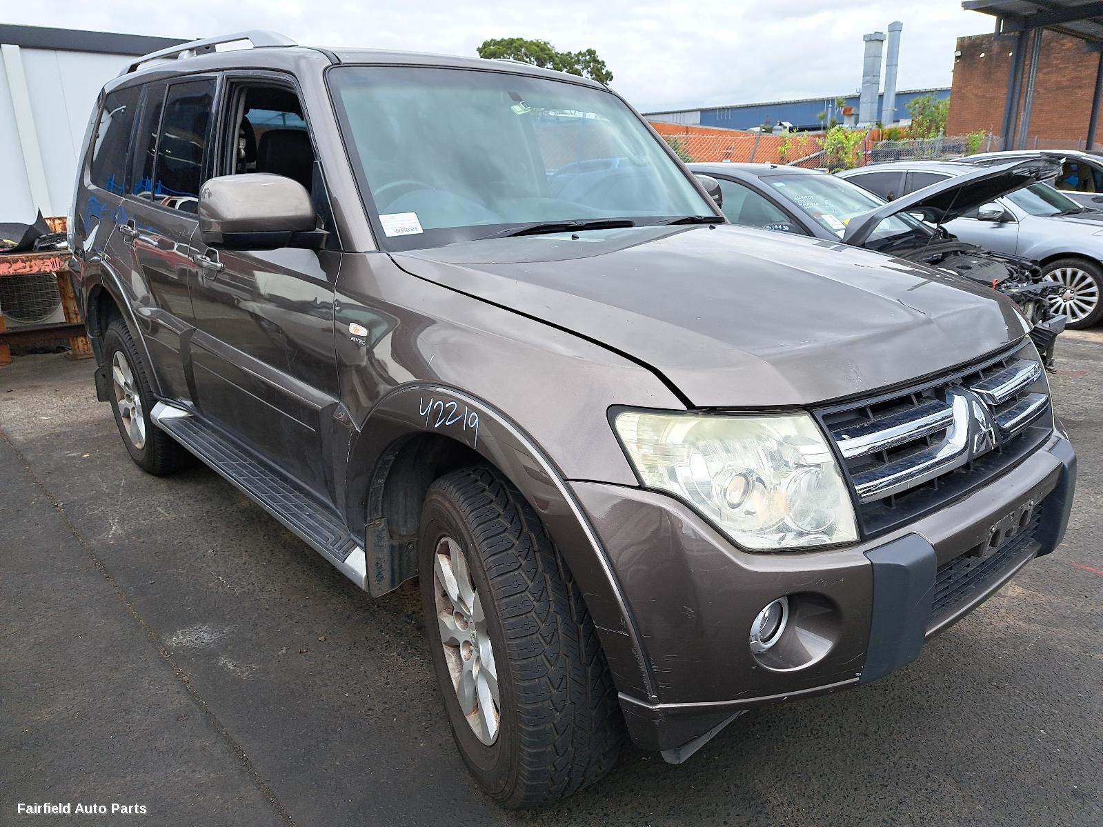 2011 Mitsubishi Pajero Differential Centre