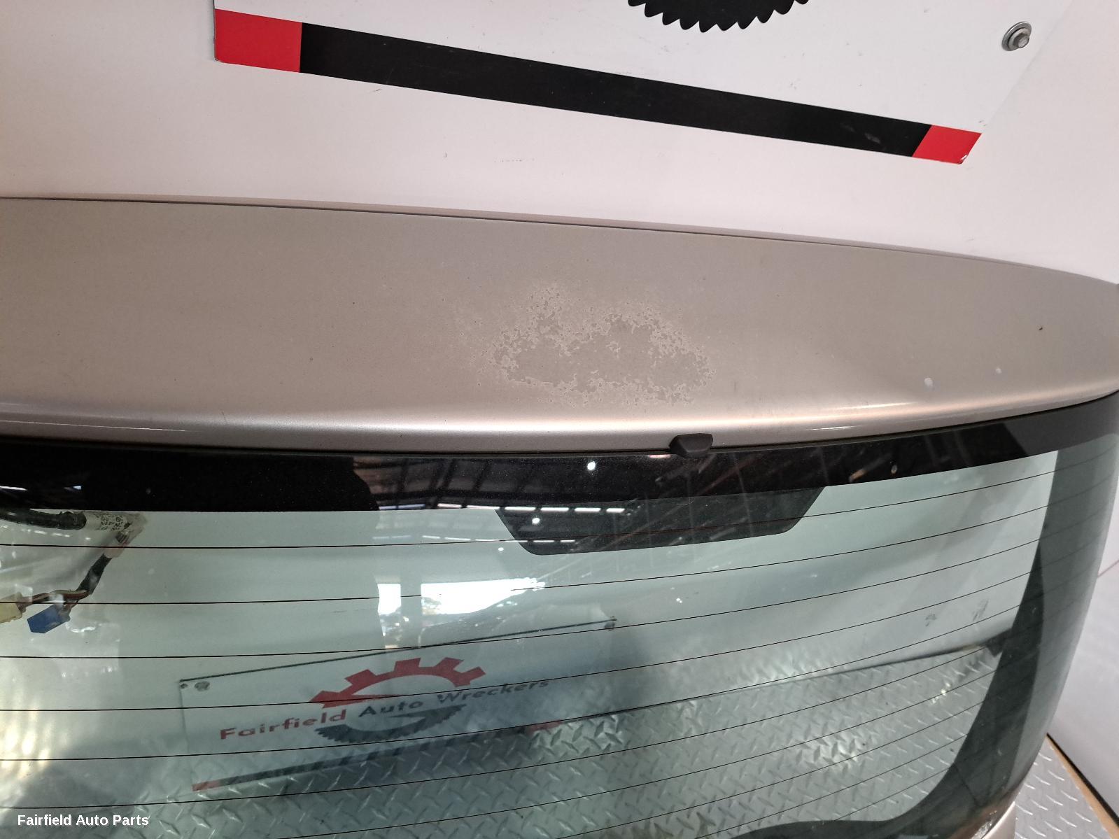 2003-2007 Toyota Corolla Bootlid Tailgate