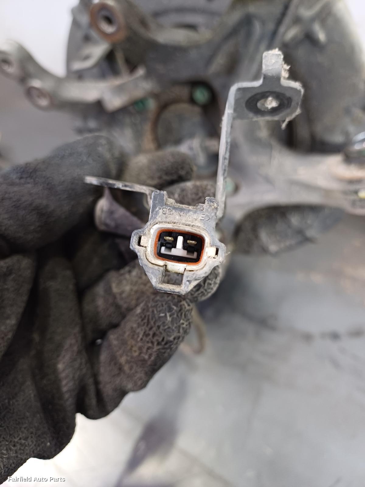 2014-2020 Kia Carnival/grand Carnival Left Rear Hub Assembly