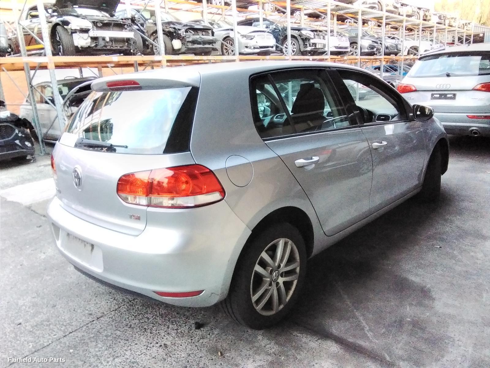 2009 Volkswagen Golf Left Headlamp