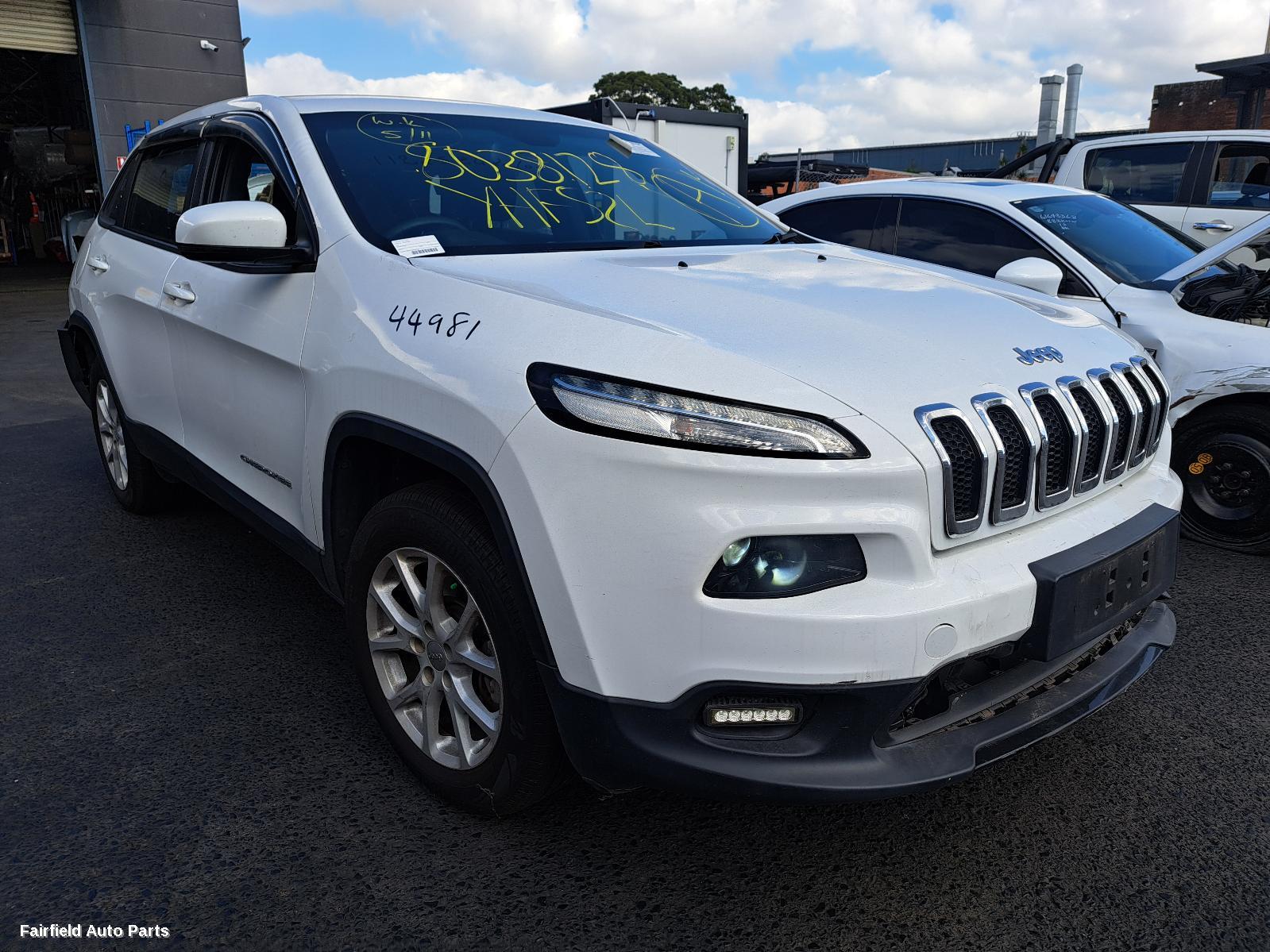 2017 Jeep Cherokee Left Indicator Fog Side