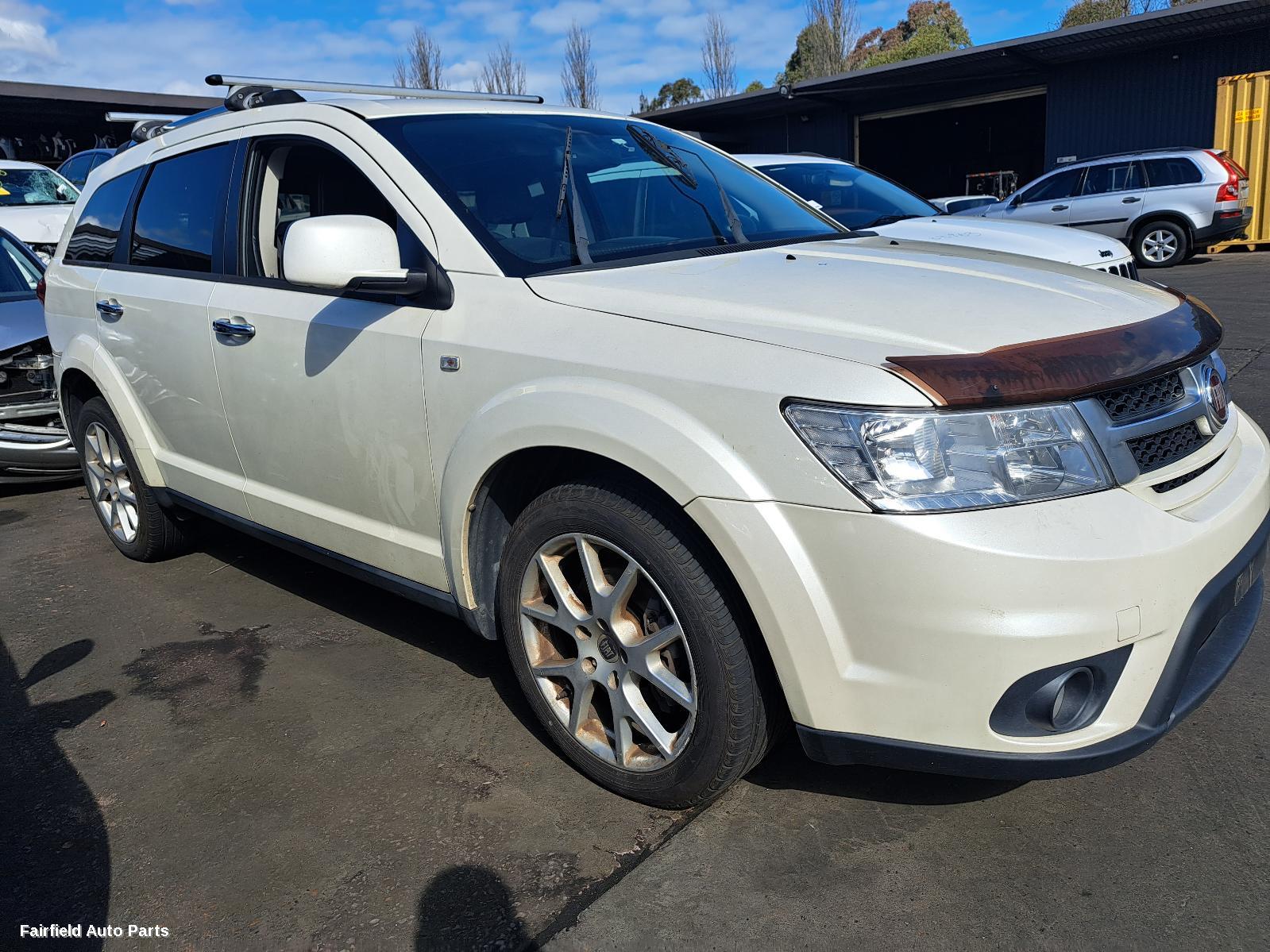 2013 Fiat Freemont Right Headlamp