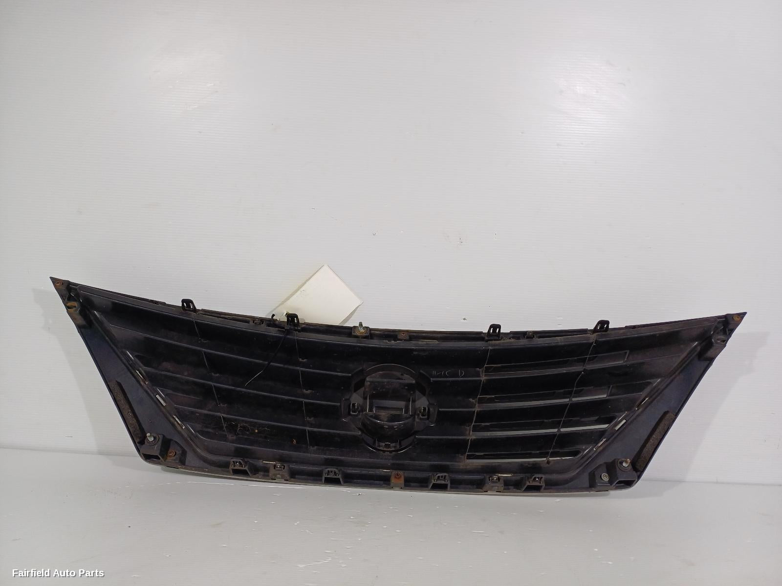 2012-2014 Nissan Almera Grille