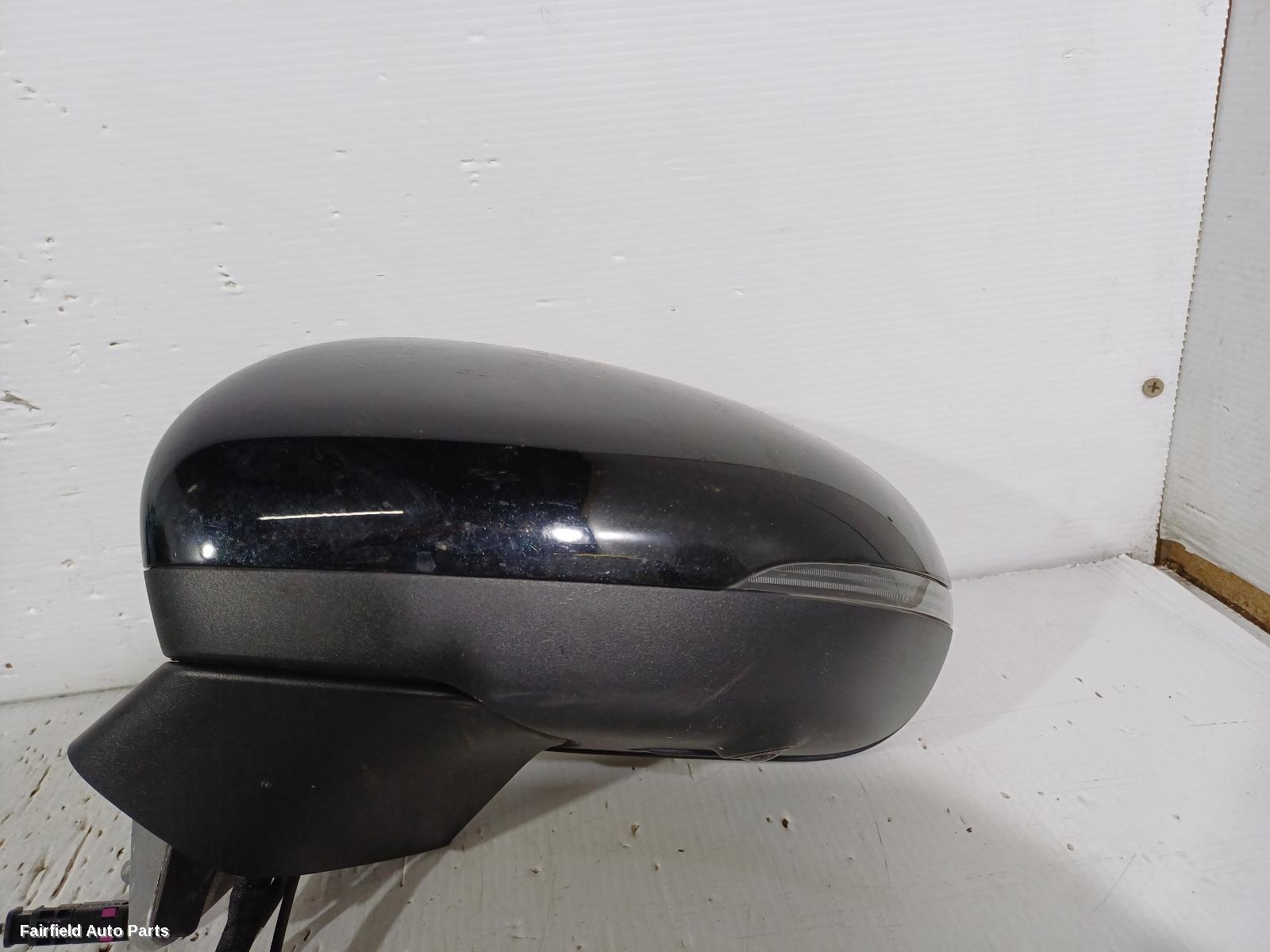 2018-2023 Mercedes A Class Left Door Mirror