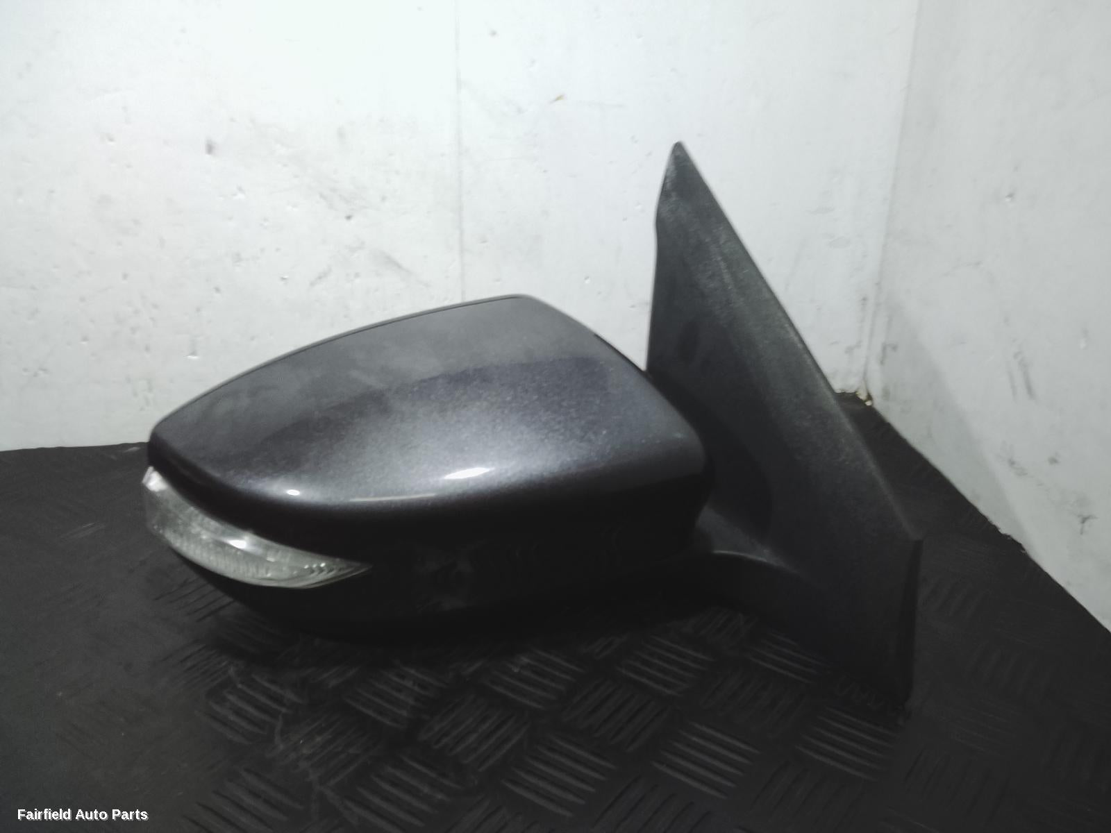 2012-2017 Nissan Pulsar Right Door Mirror