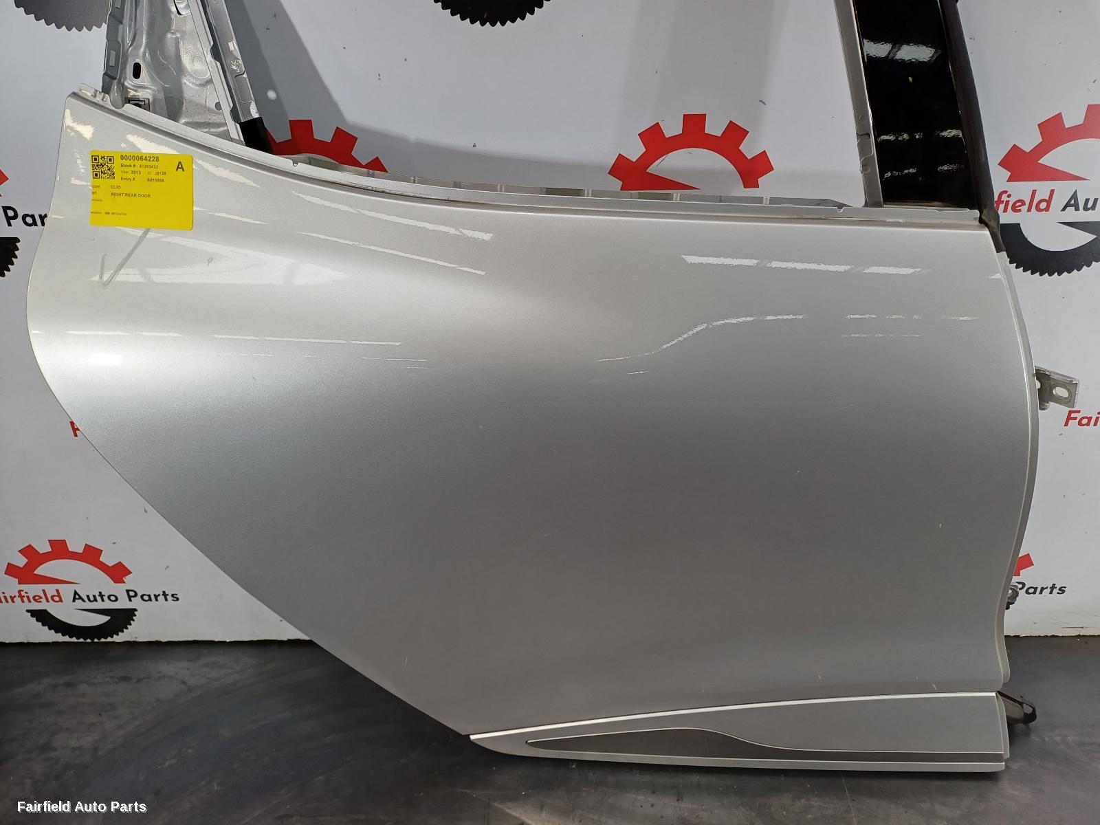 2013-2016 Renault Clio Right Rear Door Sliding