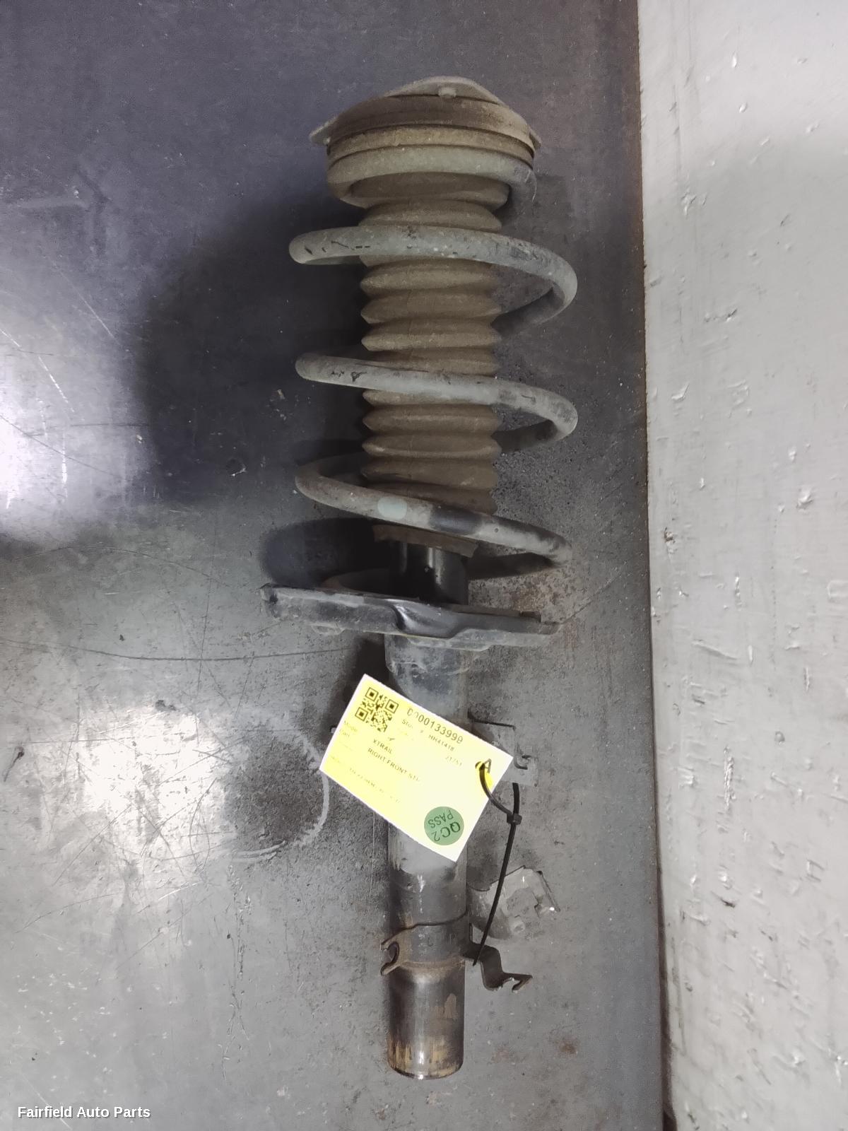 2017-2022 Nissan Xtrail Right Front Strut