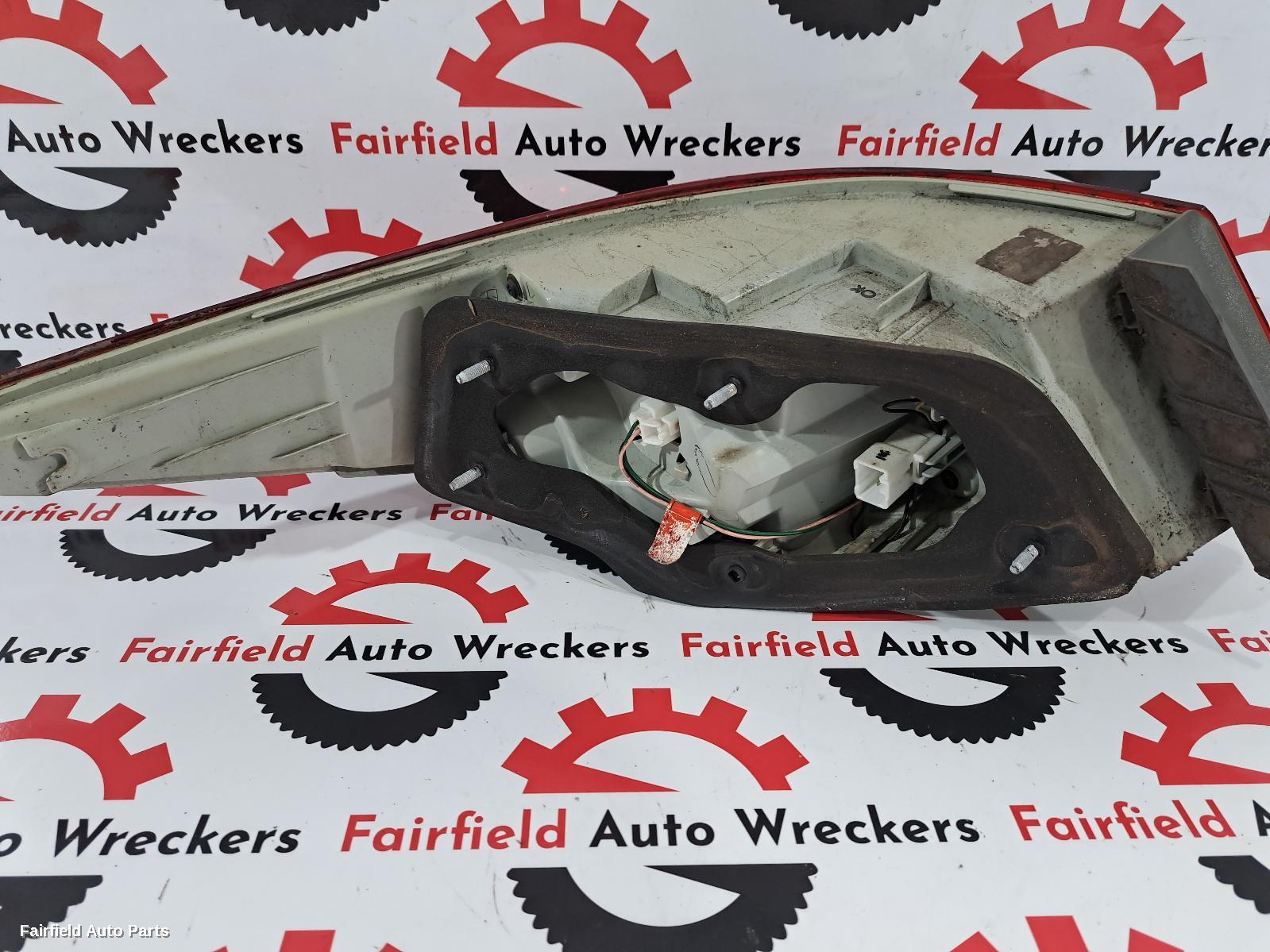 2010 Hyundai I45 Right Taillight