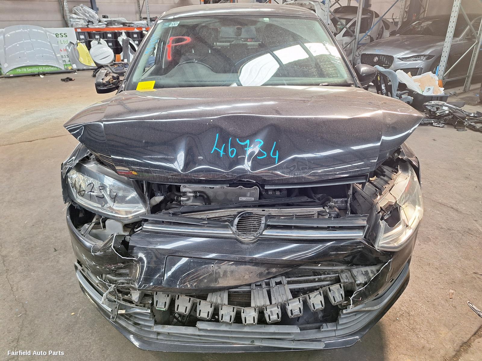 2016 Volkswagen Polo Left Taillight