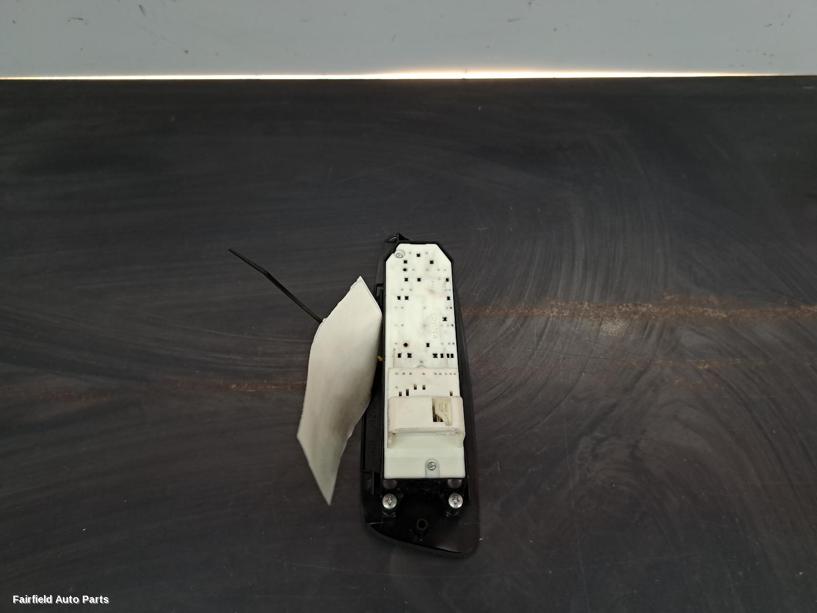 2007-2012 Toyota Corolla Pwr Dr Wind Switch