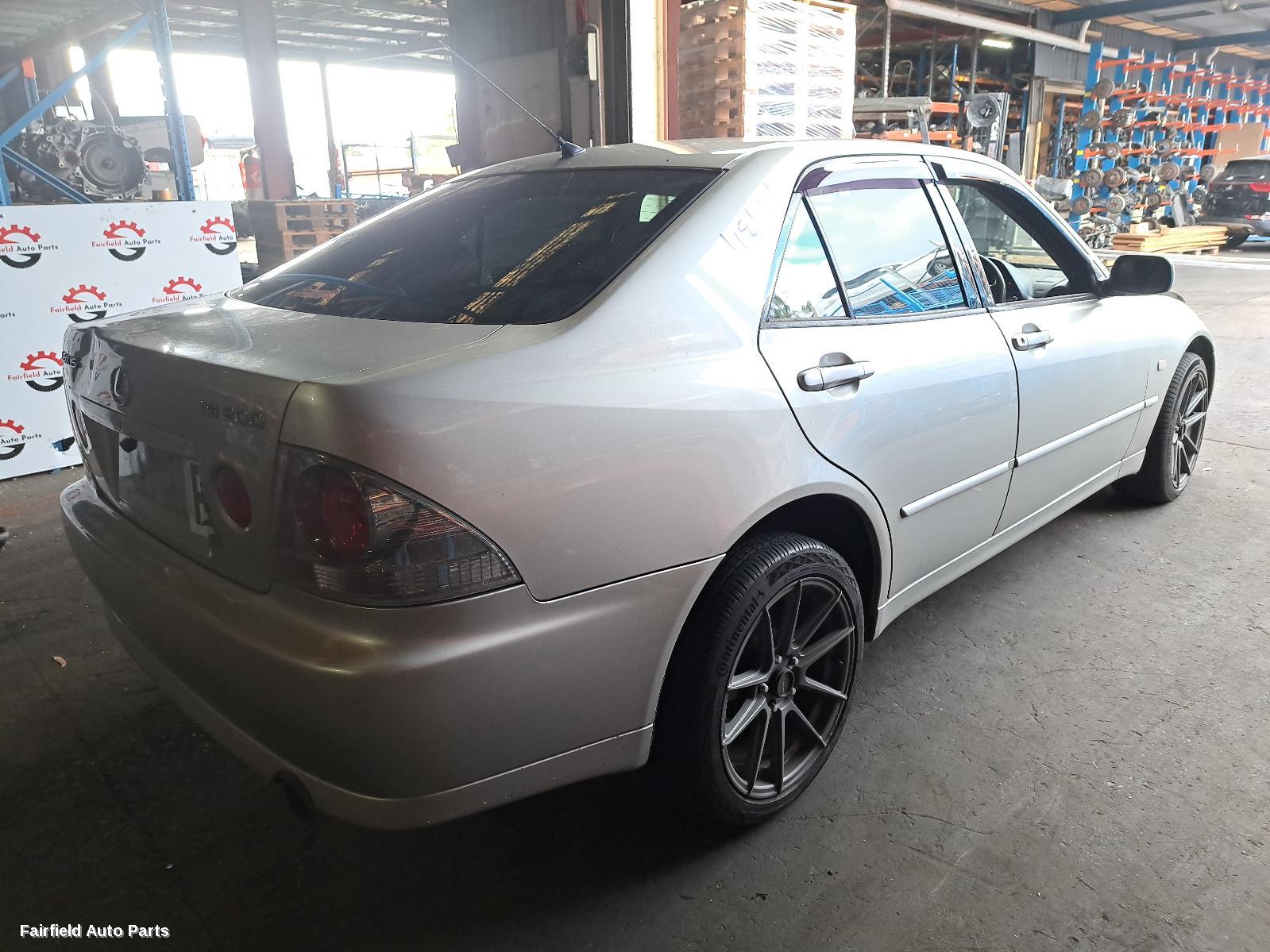 2002 Lexus Is200/is300 Fuel Door Filler