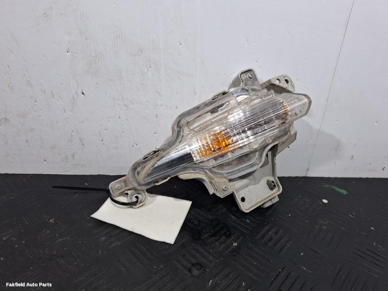 2016-2019 Mazda 3 Right Indicator Fog Side