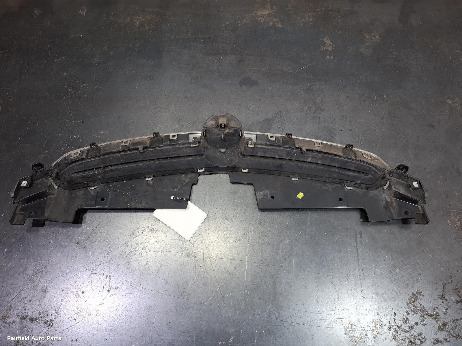2015-2017 Holden Cruze Grille