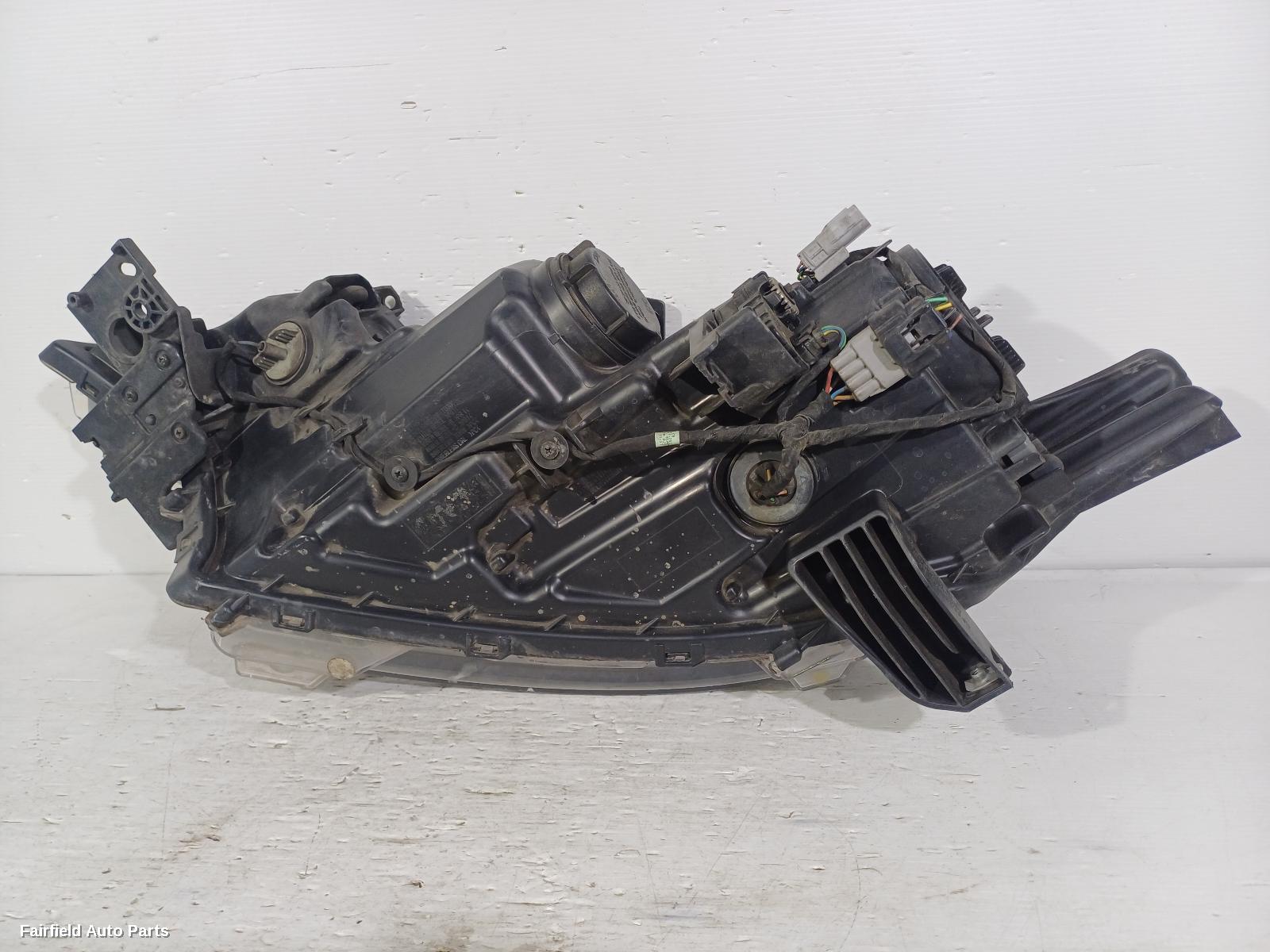 2015 Mitsubishi Outlander Right Headlamp