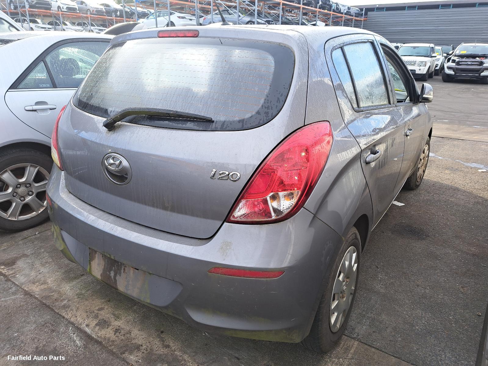 2014 Hyundai I20 Left Front Strut