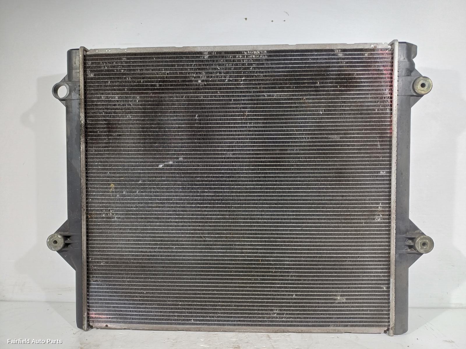 2003-2006 Toyota Prado Radiator