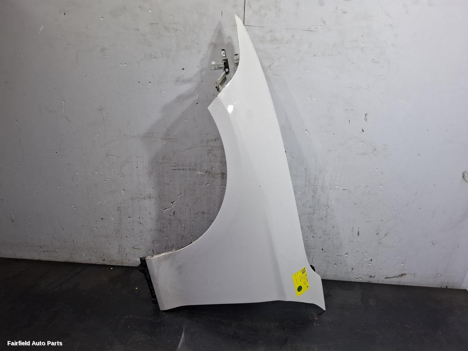 2011-2019 Bmw 1 Series Left Guard