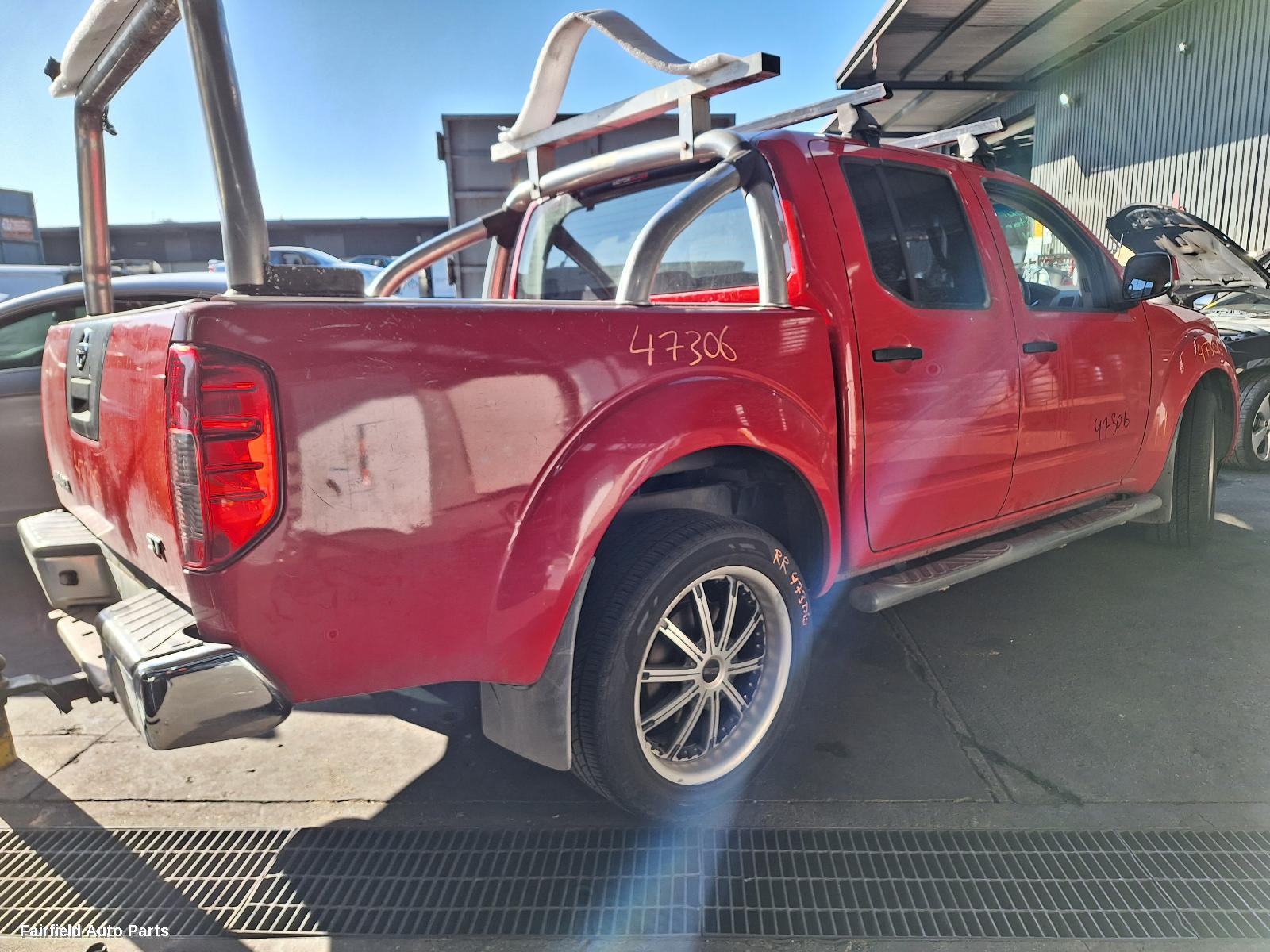 2005-2015 Nissan Navara Right Front Door Window